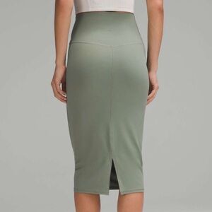NWT Lululemon Nulu Slim-Fit High-Rise Skirt Grey Eucalyptus